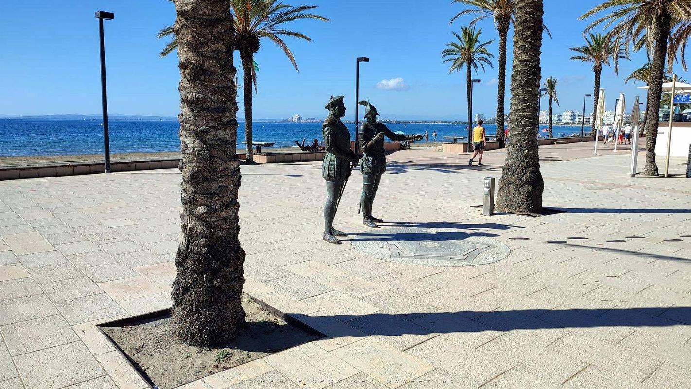 76 - Rosas - Paseo Maritime et Plage Nova.jpg
